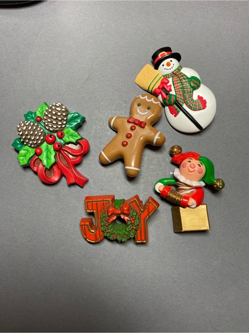 Vintage Christmas pin lot
